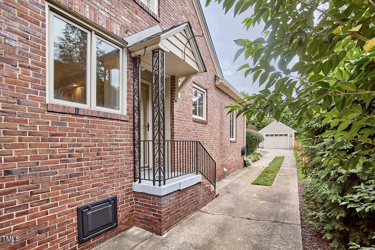 1410 Dollar Avenue