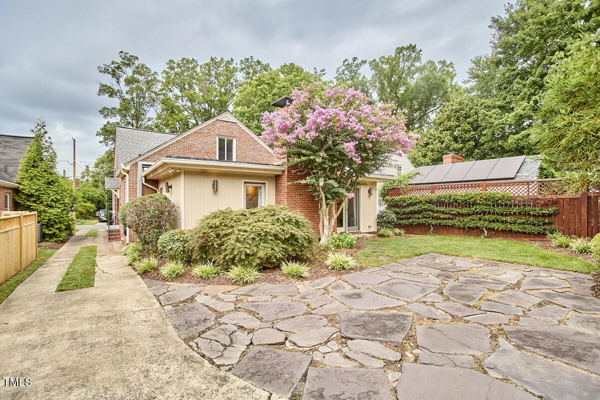 1410 Dollar Avenue