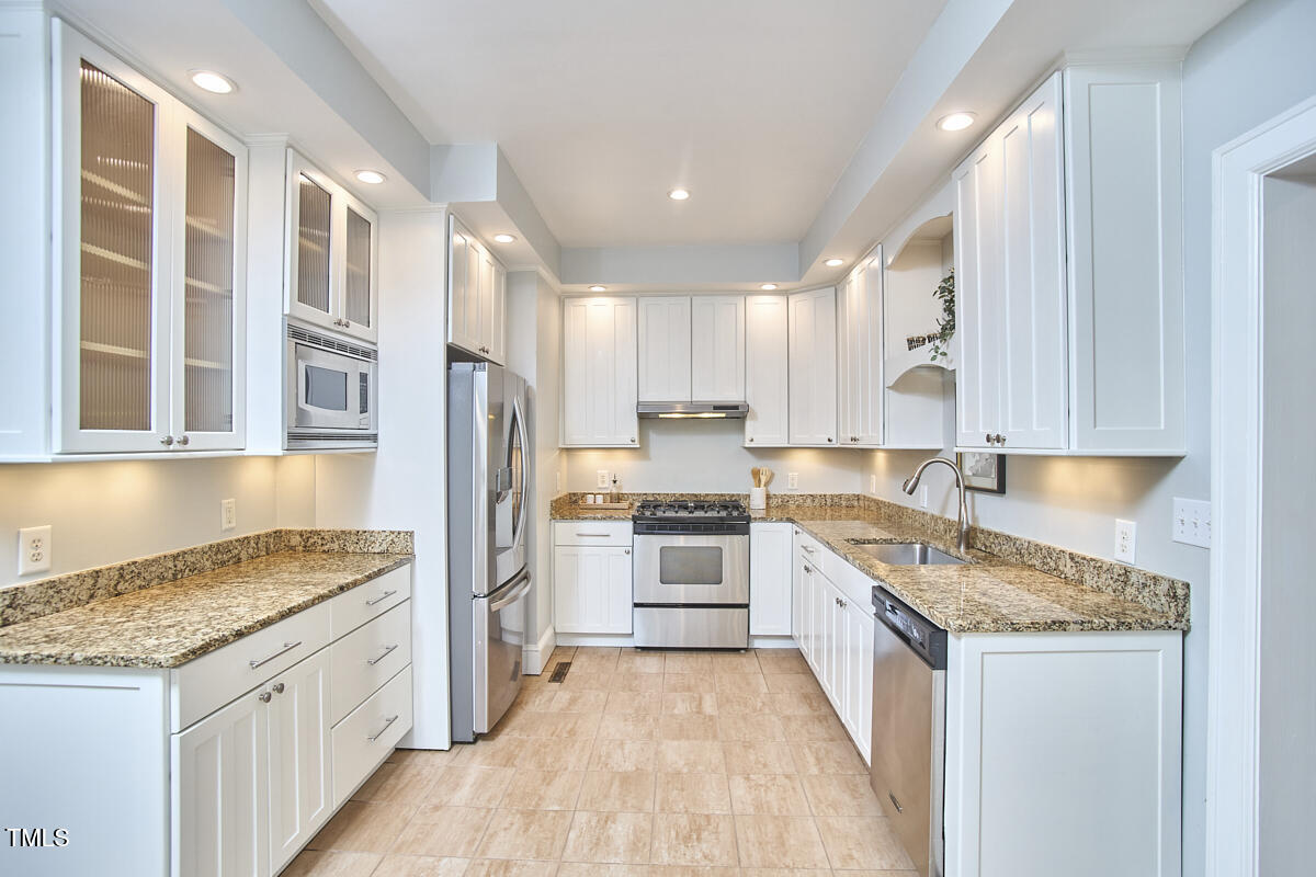 1410 Dollar Avenue