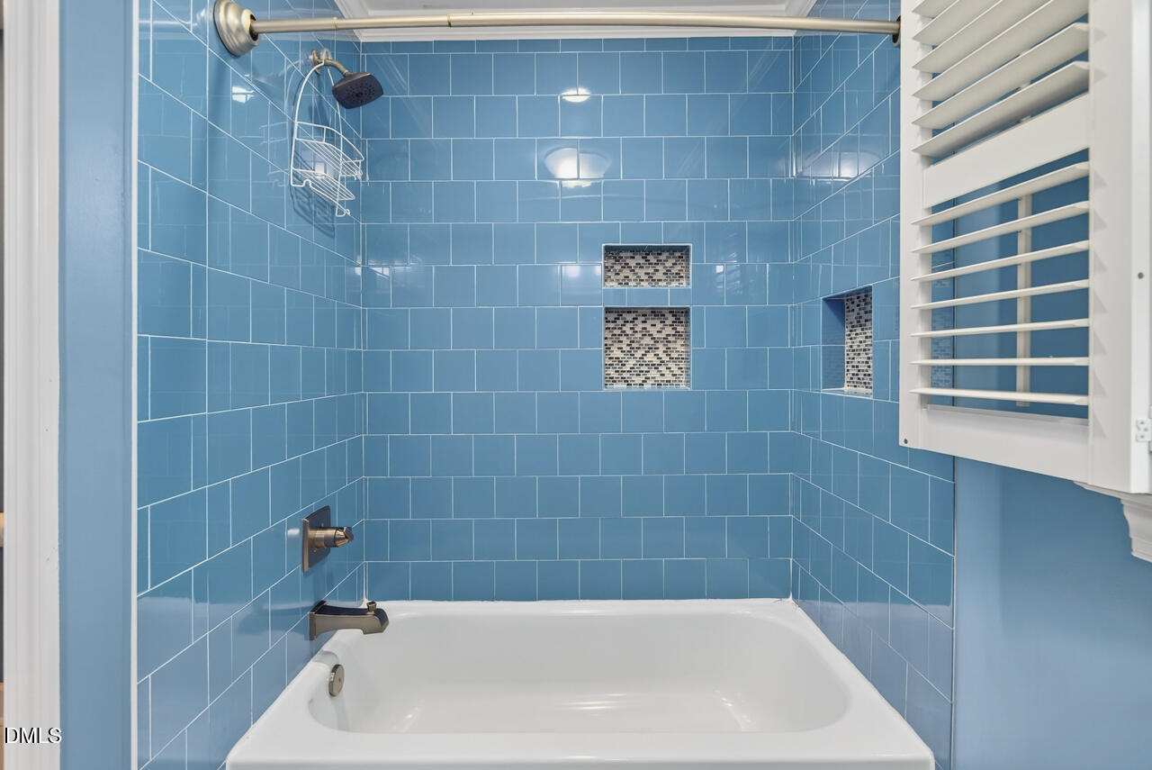 109 Fieldstone Court