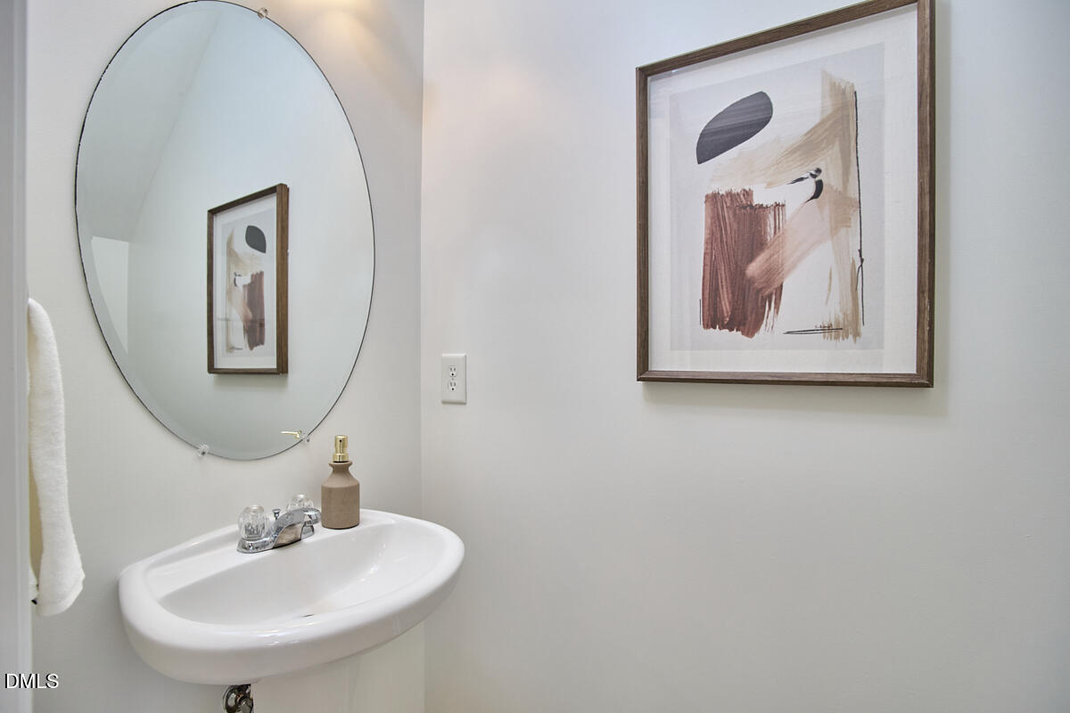 3707 Ramblewood Avenue