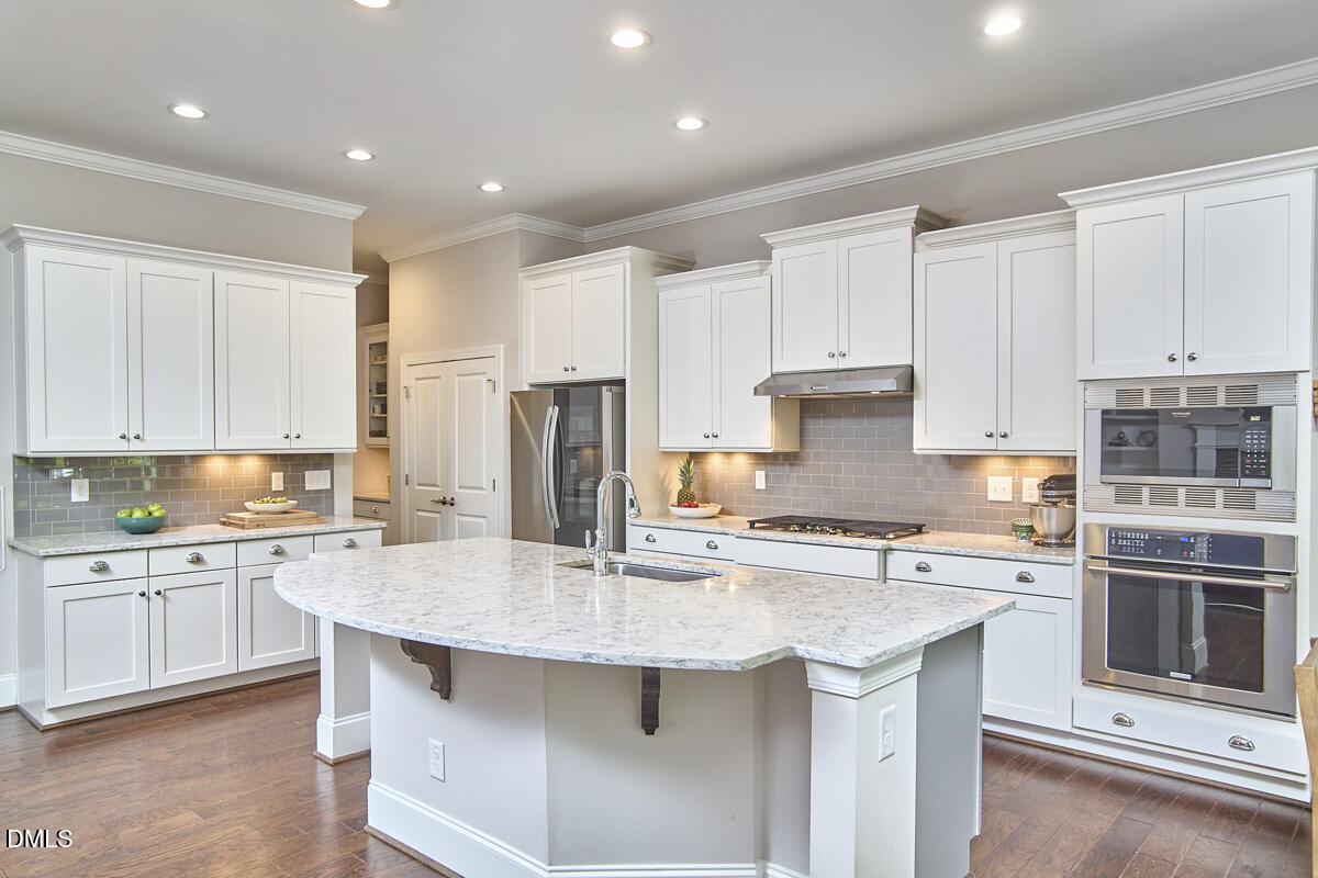 2609 Needle Pine Drive