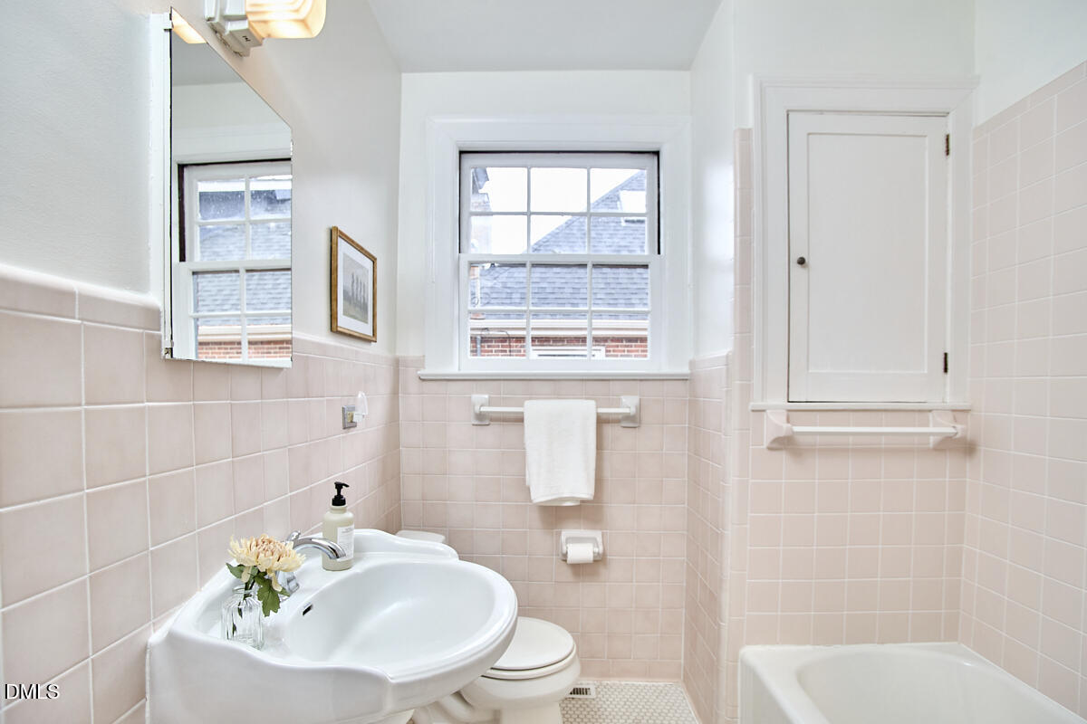 1416 Dollar Avenue