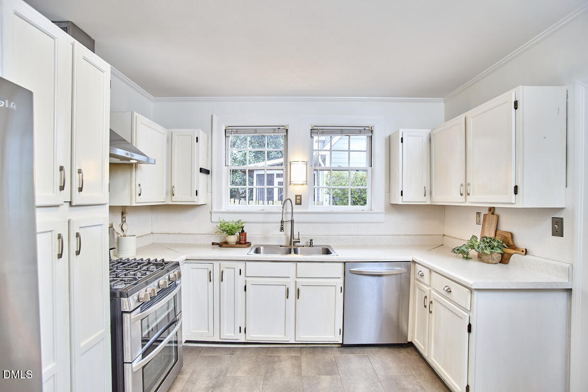1416 Dollar Avenue