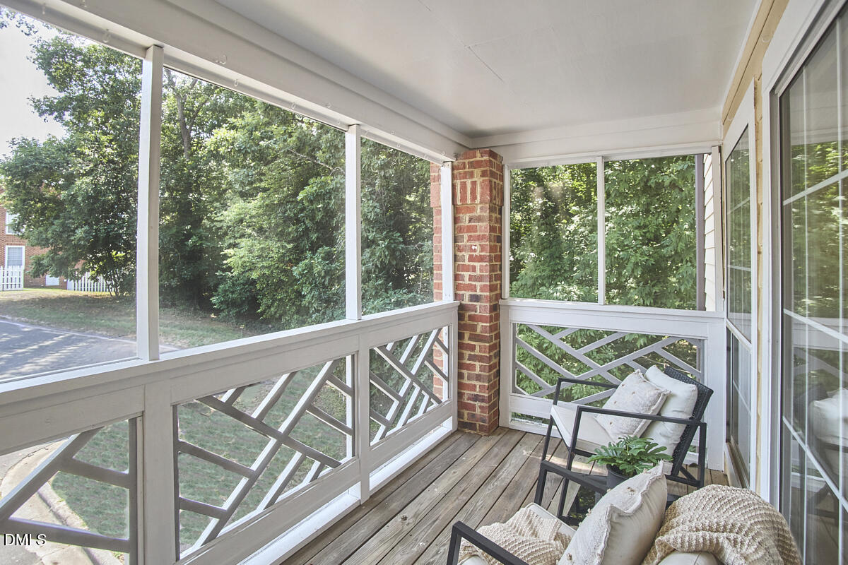 1005 Kingswood Drive