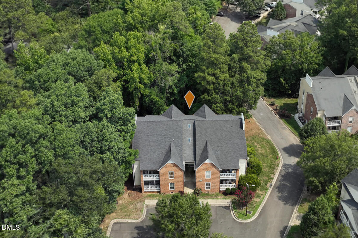 1005 Kingswood Drive