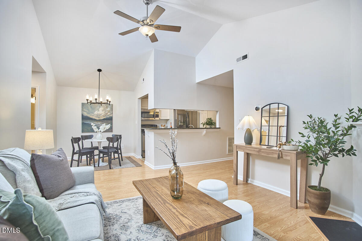 1005 Kingswood Drive