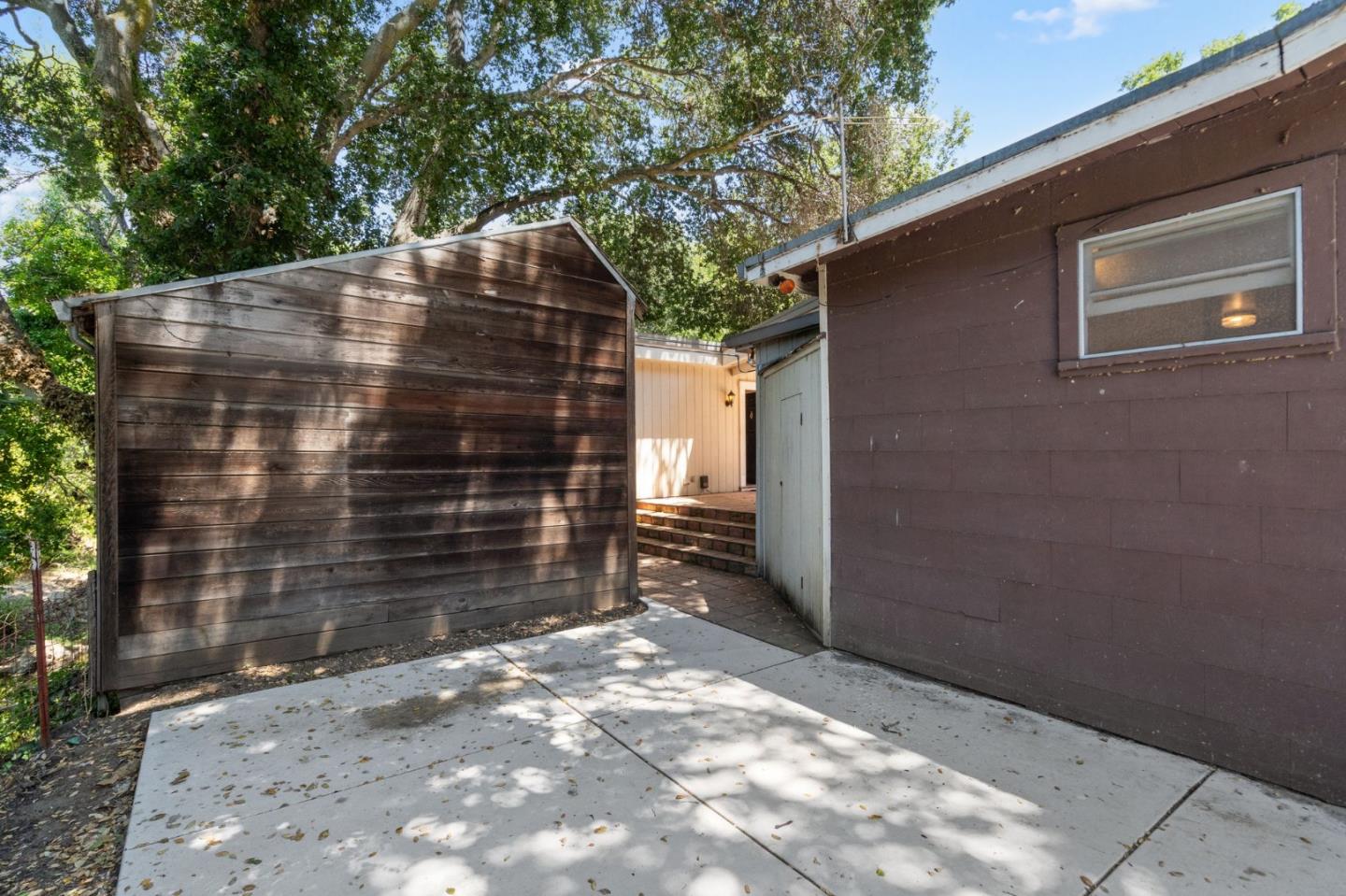 16 Homer Lane