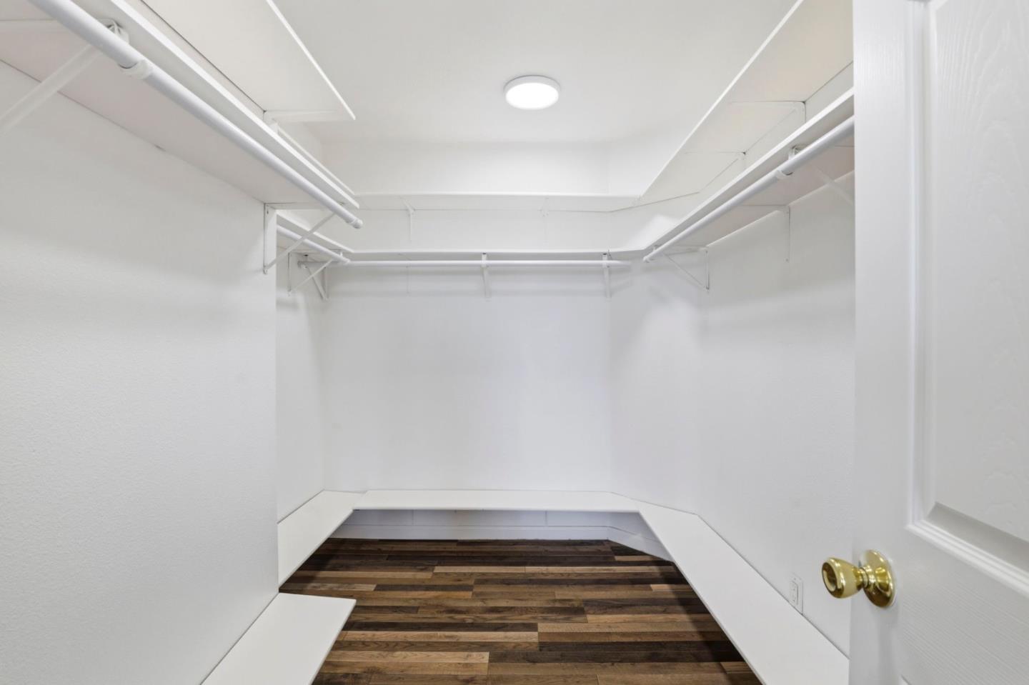2390 Rainbow Court