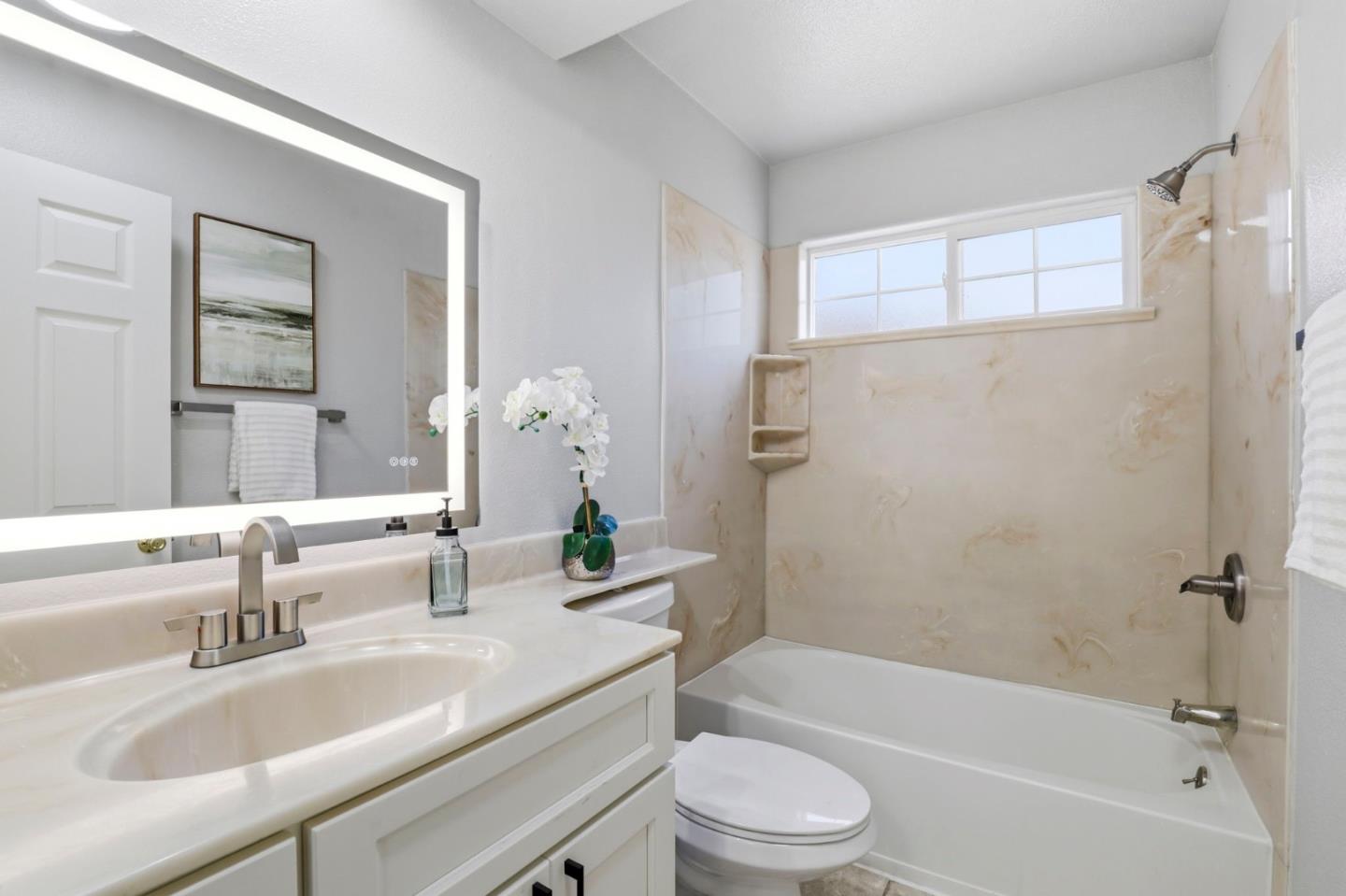 2390 Rainbow Court