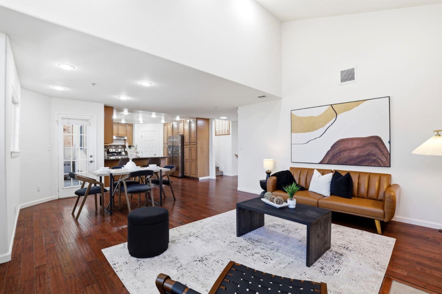 2390 Rainbow Court