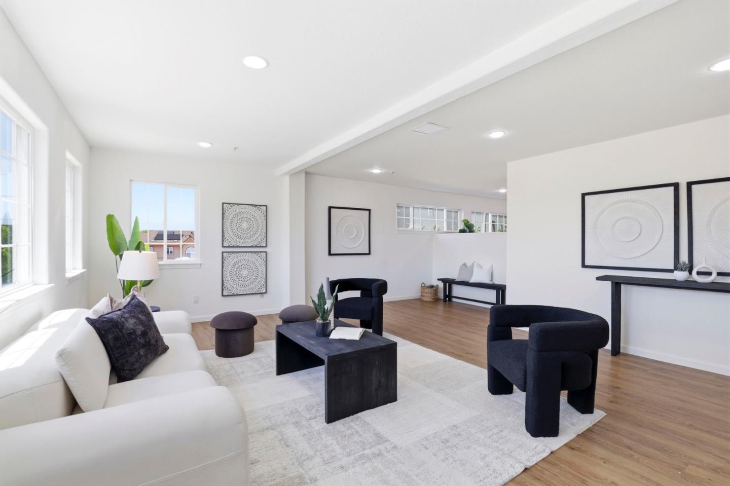 2390 Rainbow Court