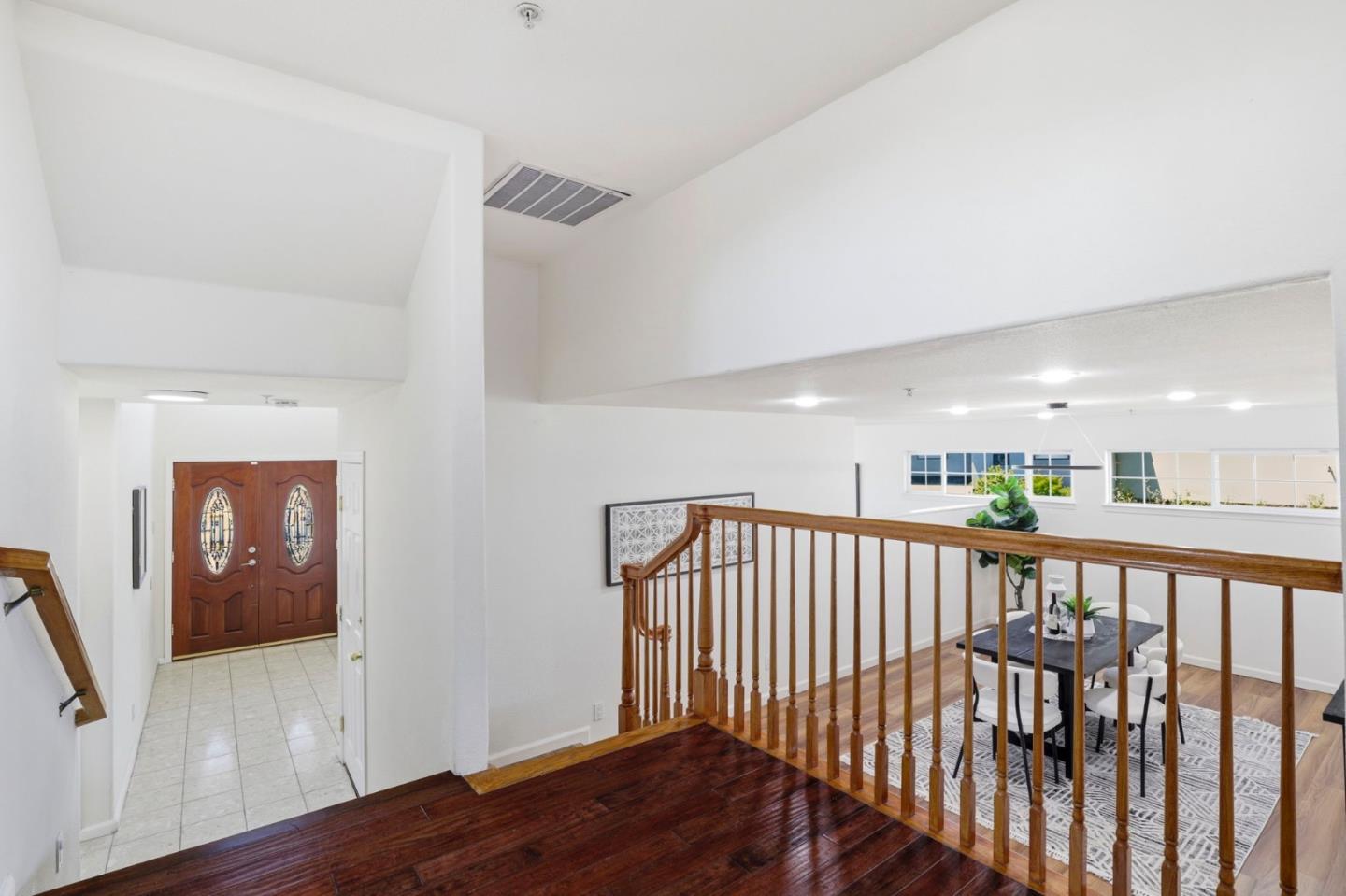 2390 Rainbow Court