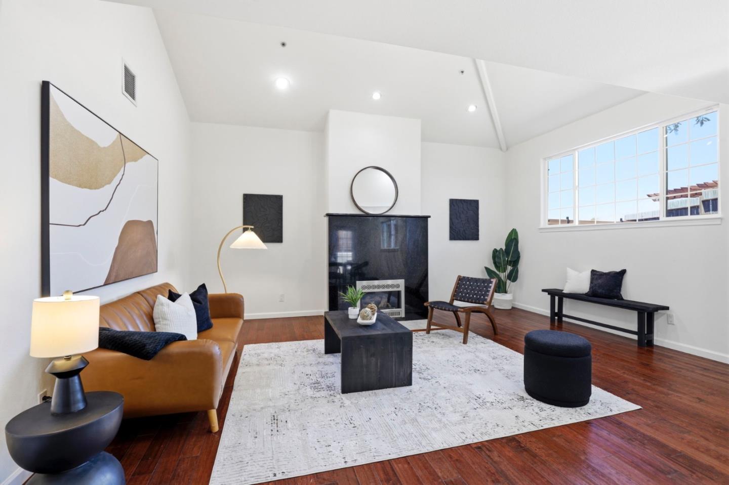 2390 Rainbow Court