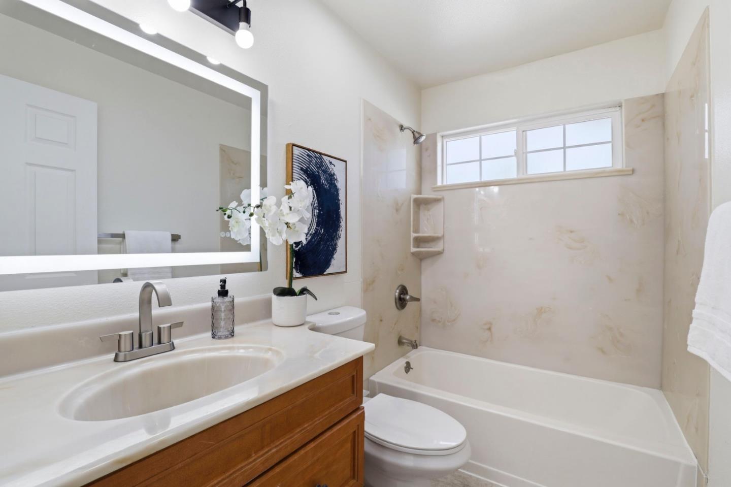 2390 Rainbow Court