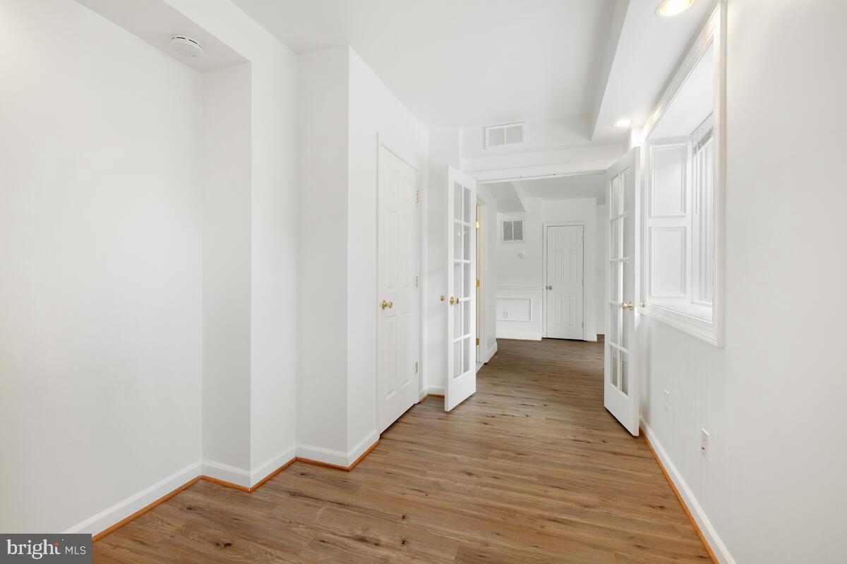 1125 12TH STREET NW 23