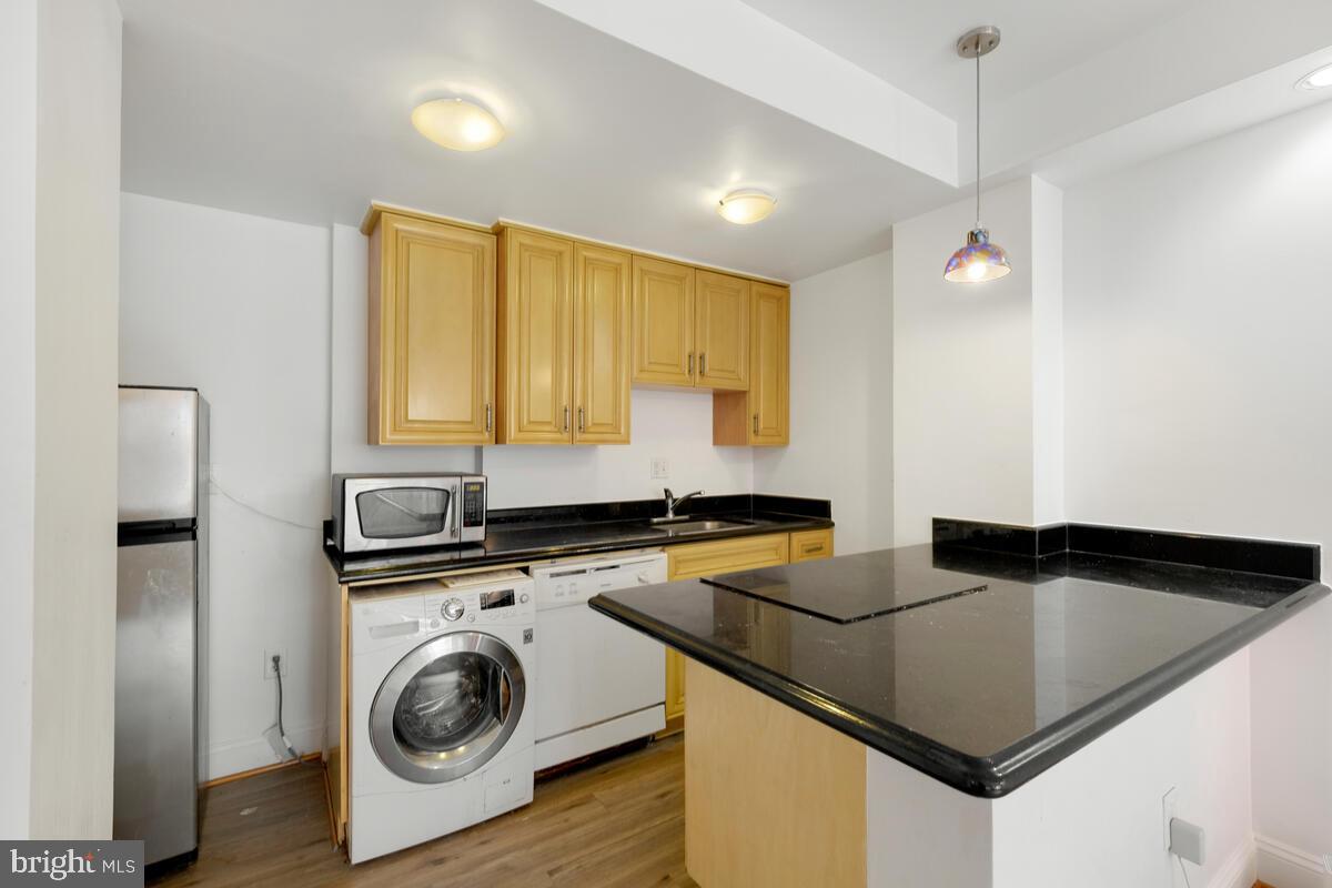 1125 12TH STREET NW 23