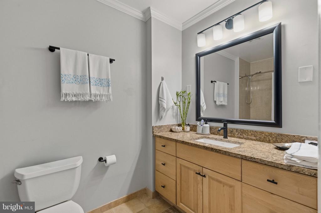 811 4TH STREET NW Unit: 908