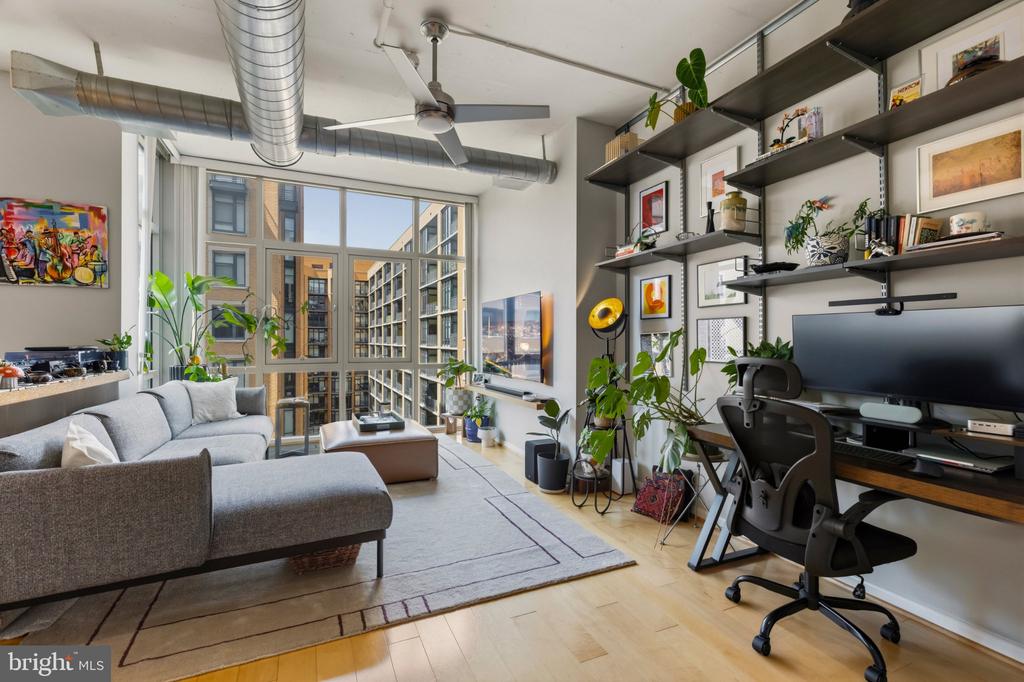 811 4TH STREET NW Unit: 908
