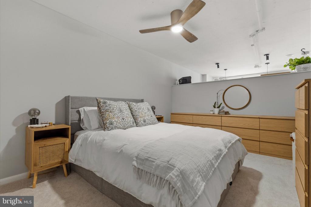 811 4TH STREET NW Unit: 908