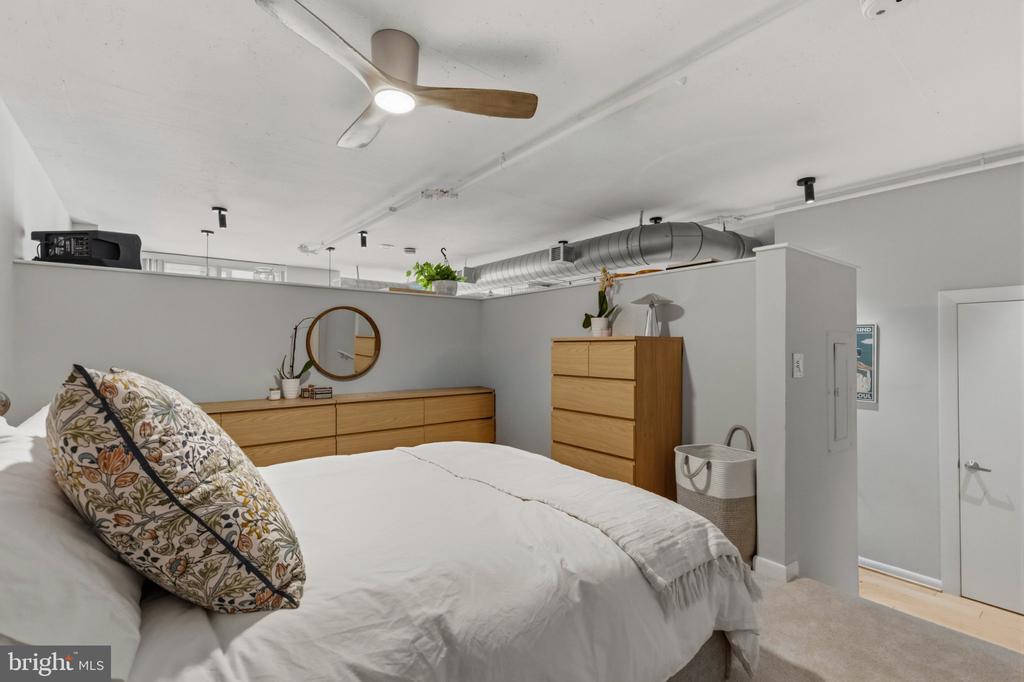 811 4TH STREET NW Unit: 908