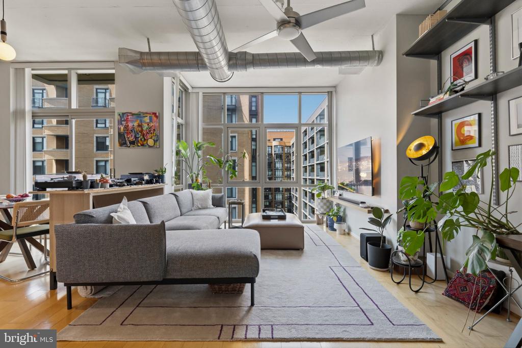 811 4TH STREET NW Unit: 908