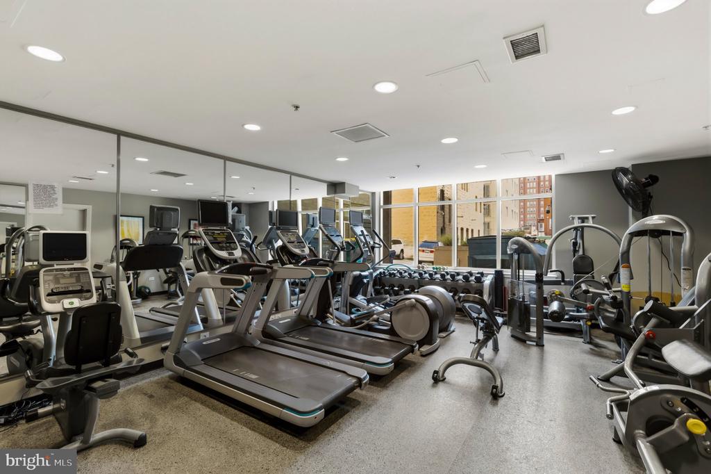 811 4TH STREET NW Unit: 908