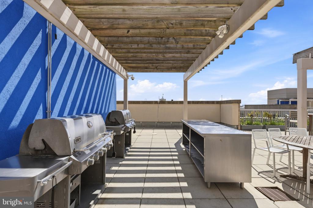 811 4TH STREET NW Unit: 908