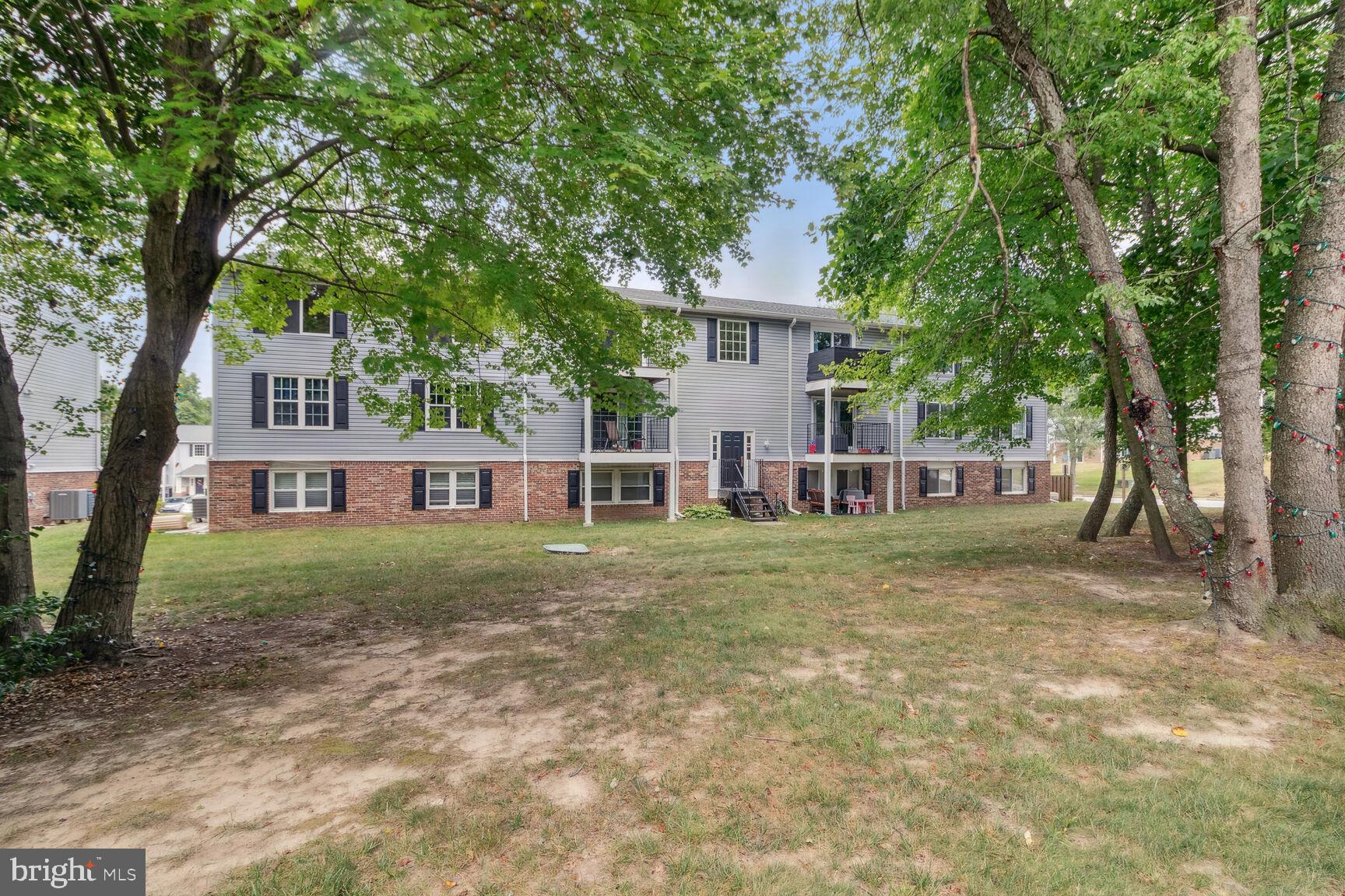 3500 WEDGEWOOD COURT J J