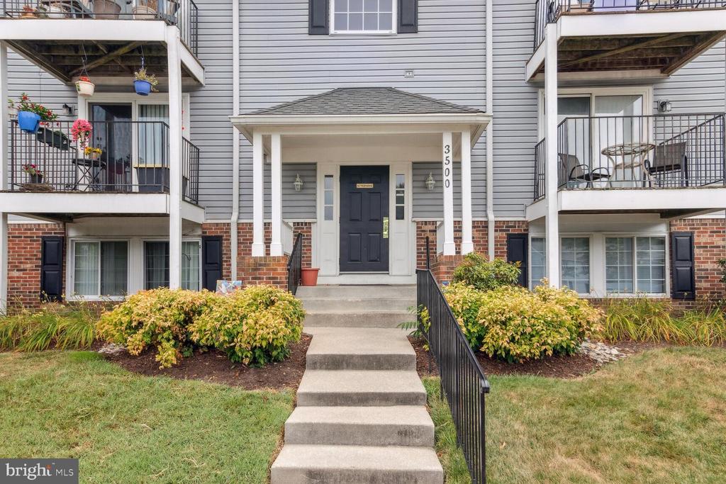 3500 WEDGEWOOD COURT J J