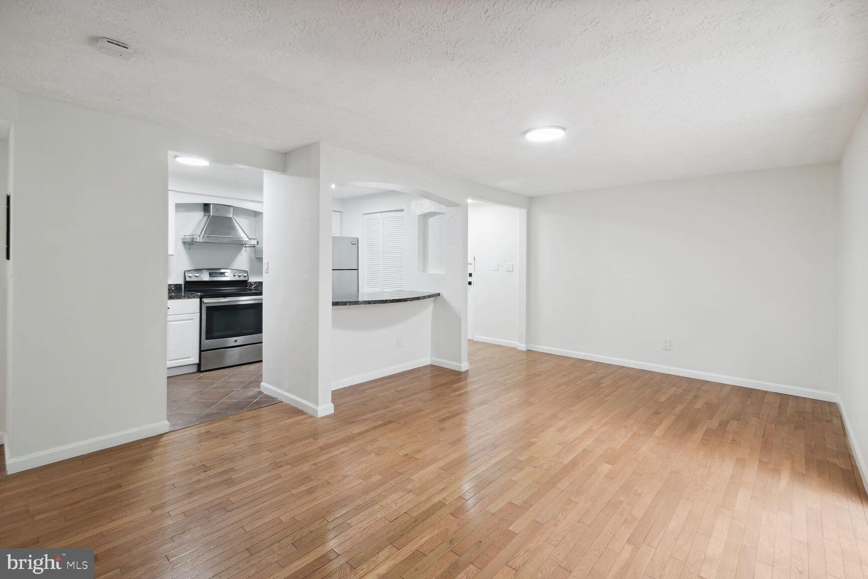3500 WEDGEWOOD COURT J J