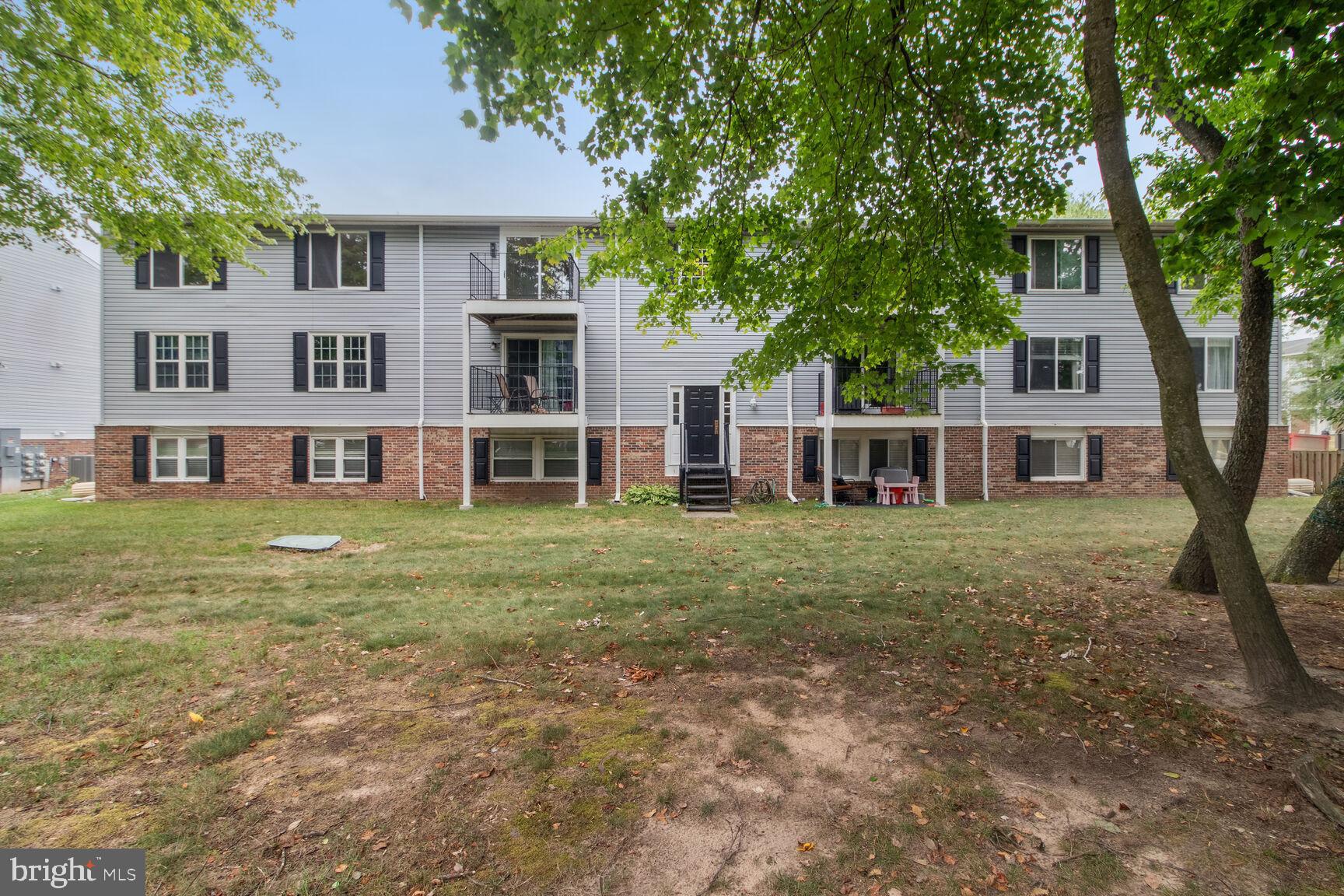 3500 WEDGEWOOD COURT J J