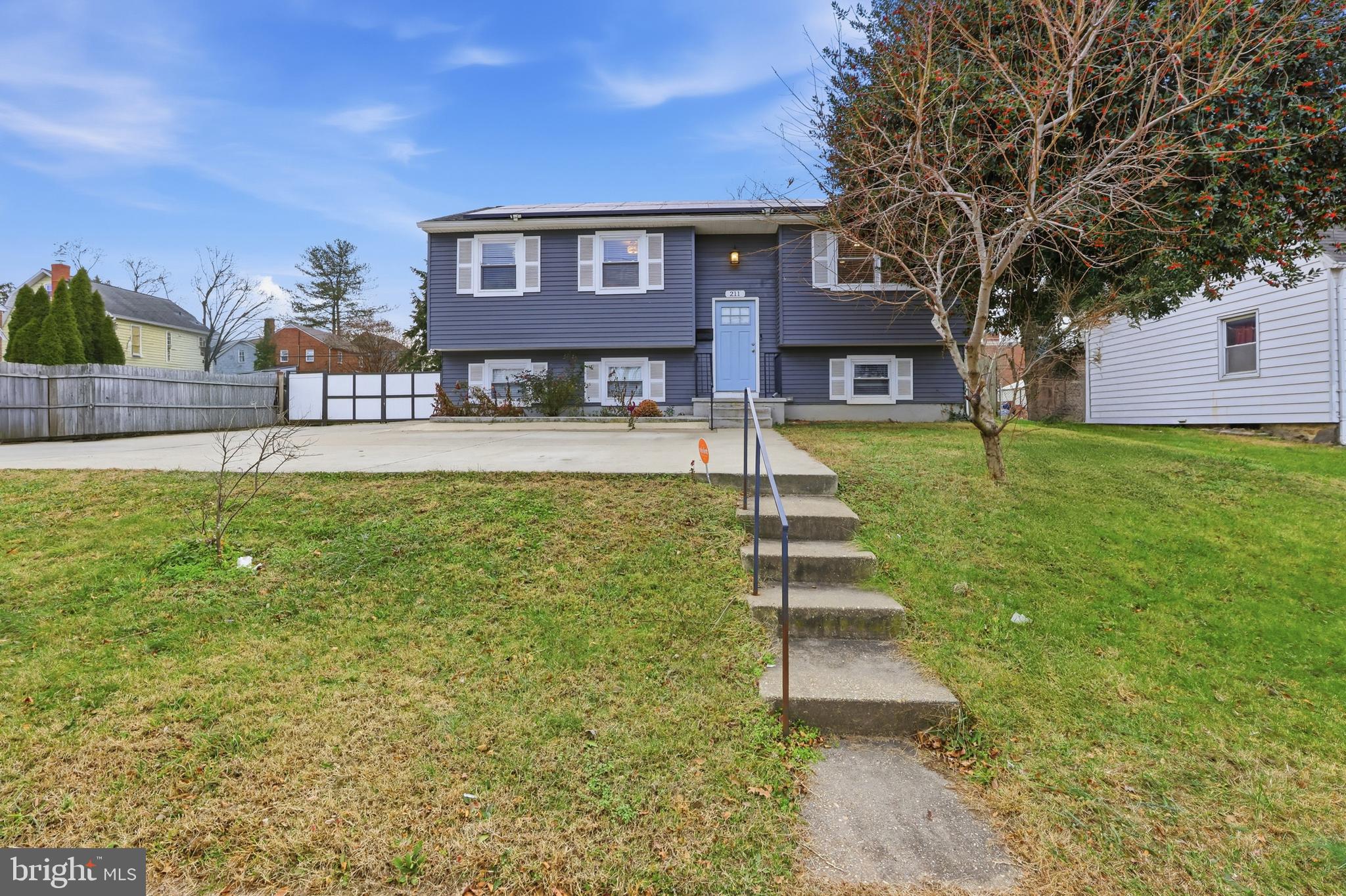211 JACK STREET