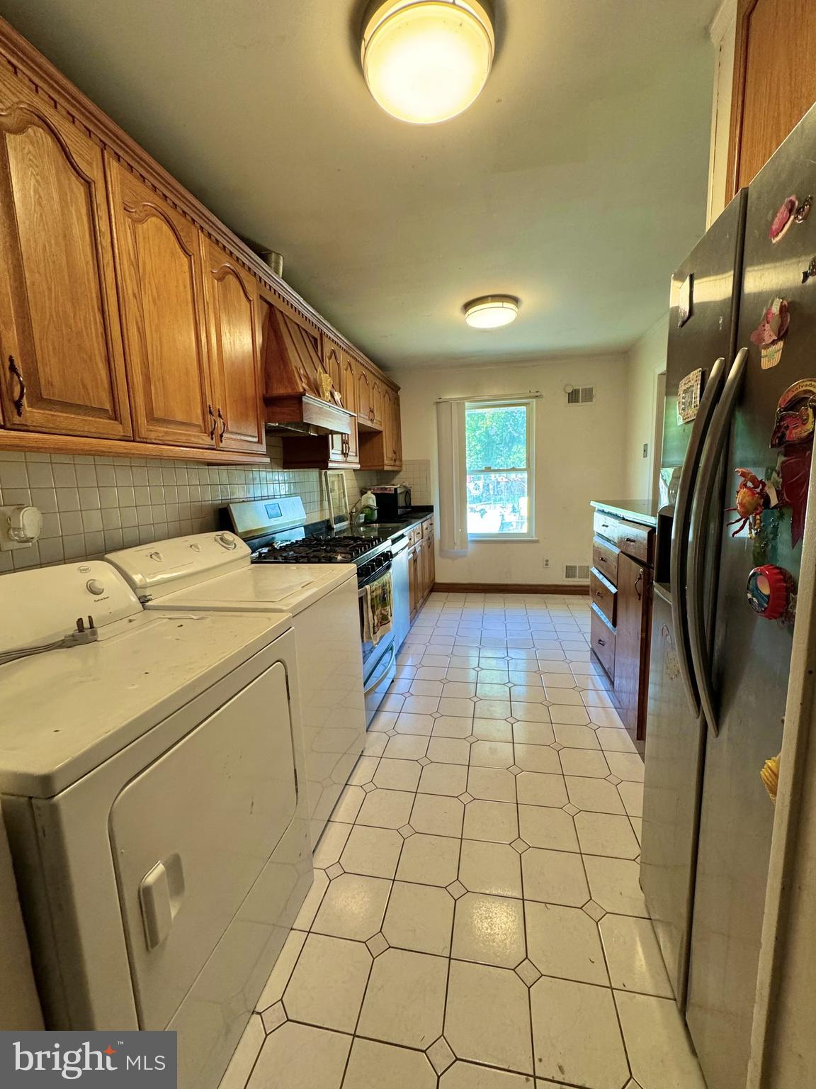 1110 HAMLIN ROAD