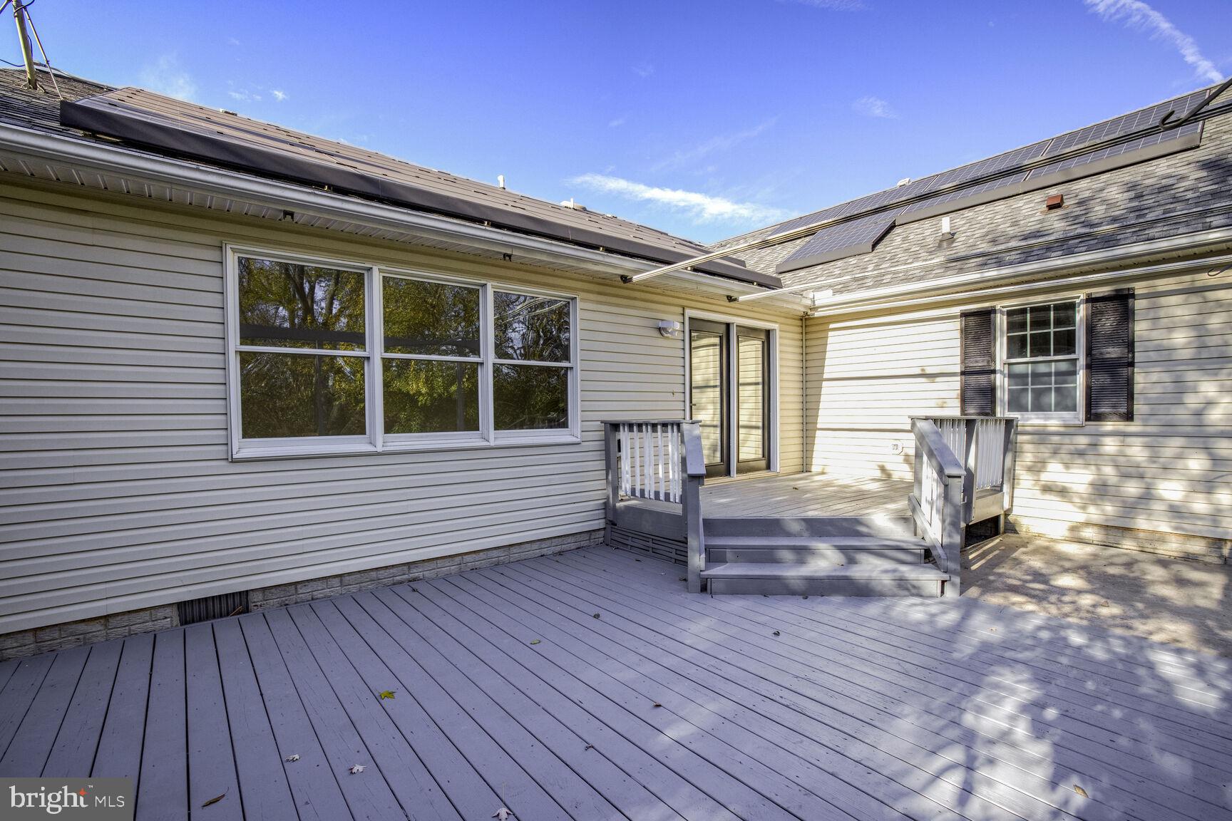 15 MANDA COURT