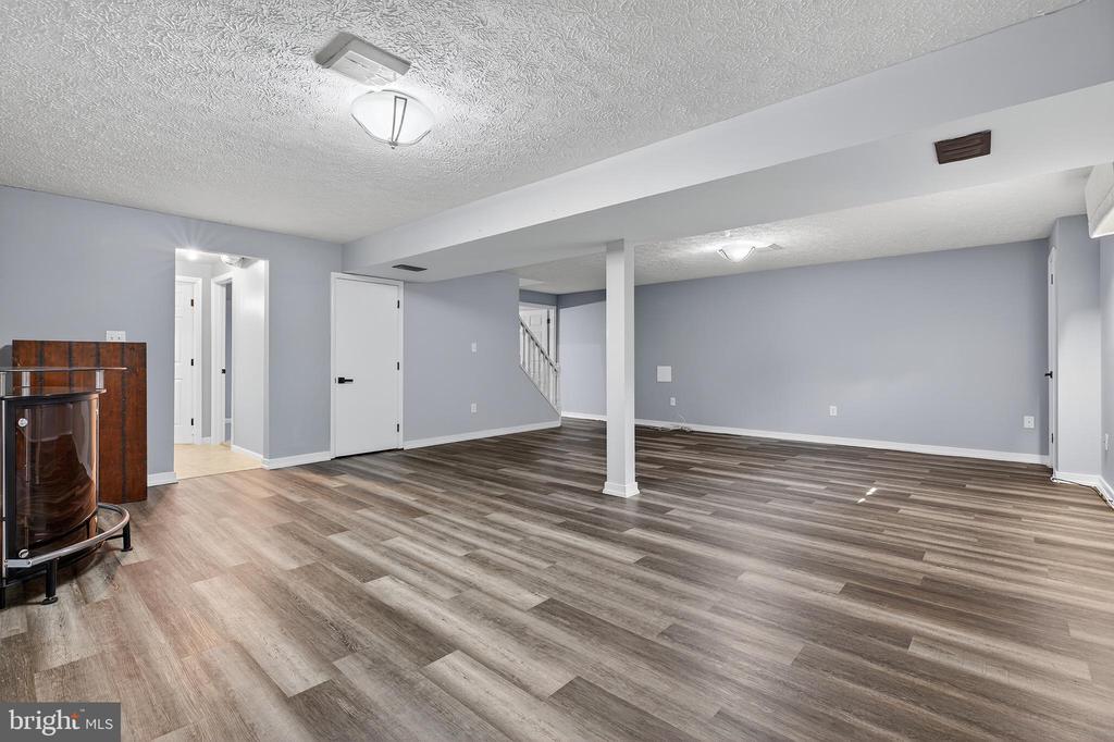 6595 WHETSTONE DRIVE