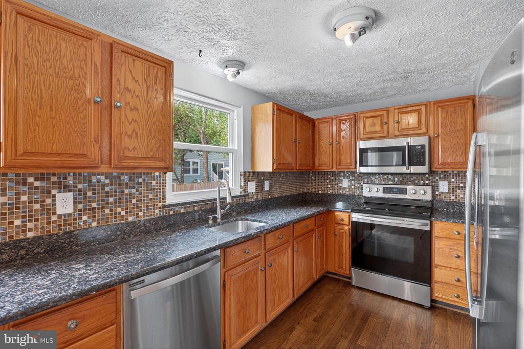 6595 WHETSTONE DRIVE