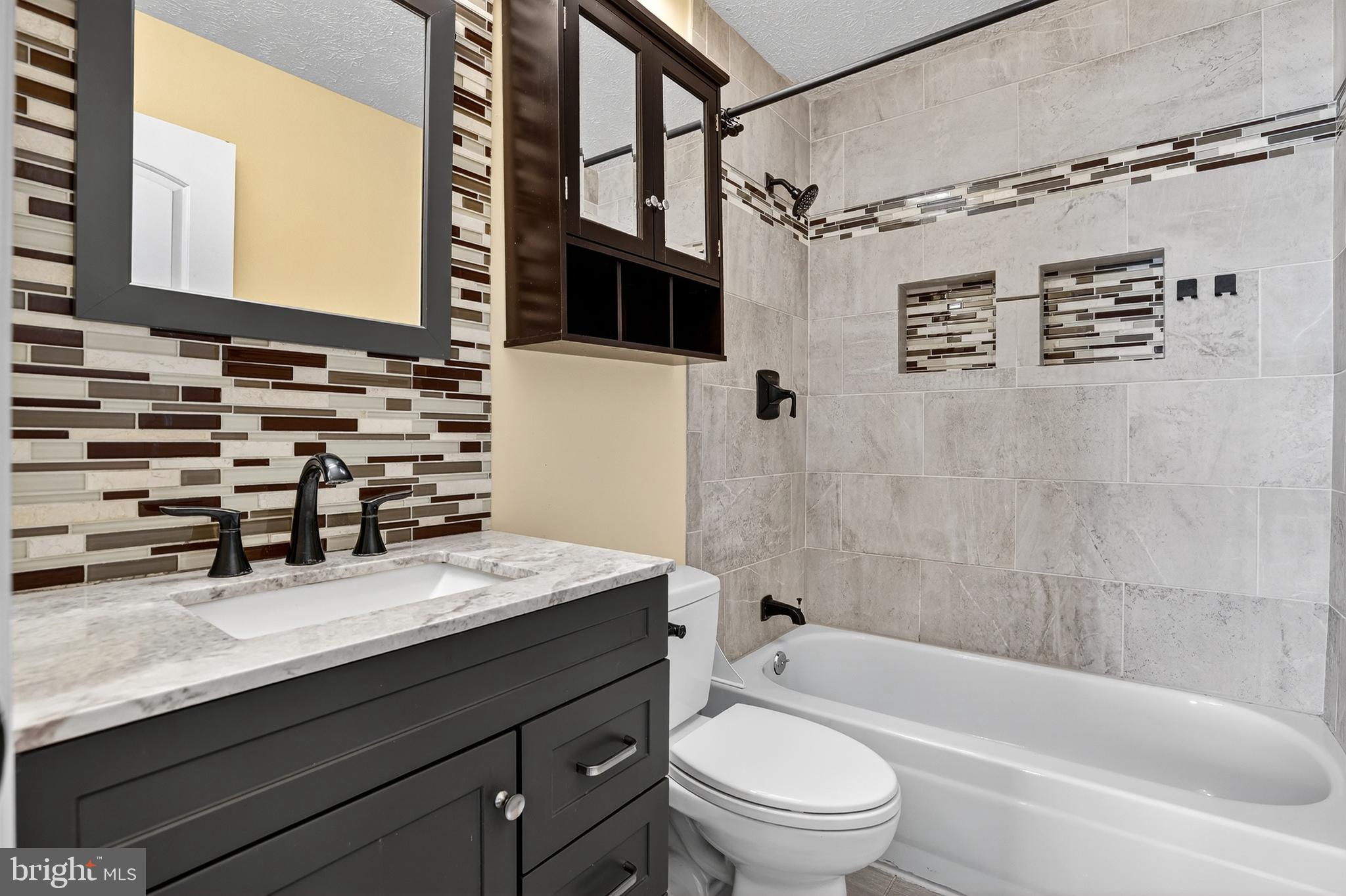 6784 WOOD DUCK COURT