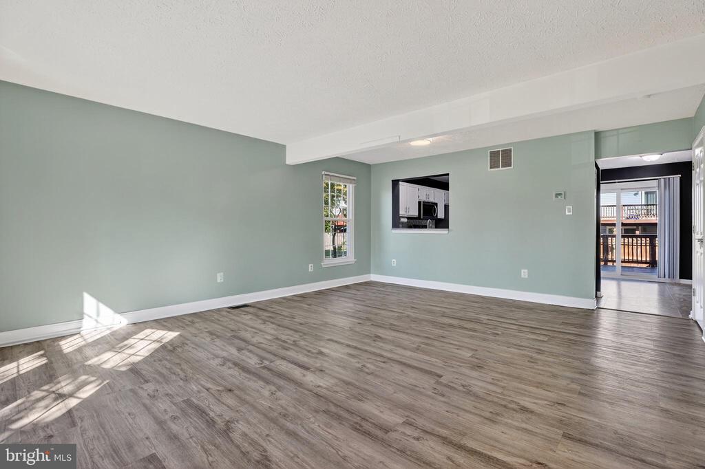 6784 WOOD DUCK COURT