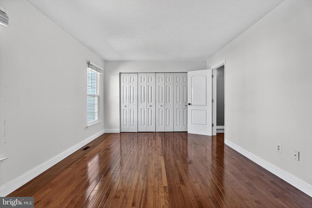 6784 WOOD DUCK COURT