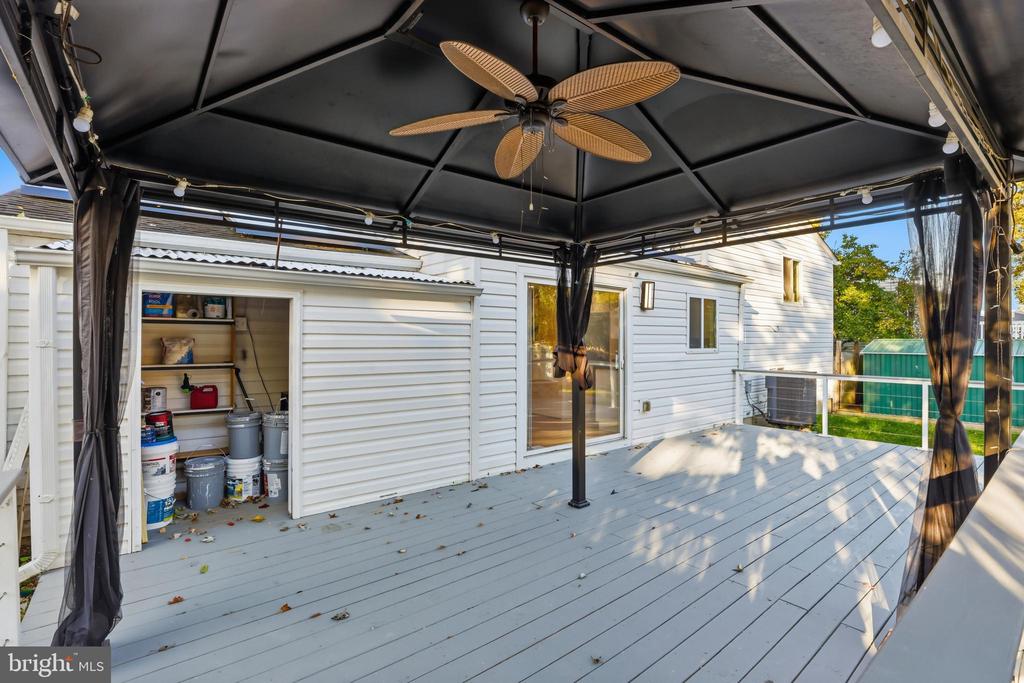 1816 ROCKY GLEN DRIVE