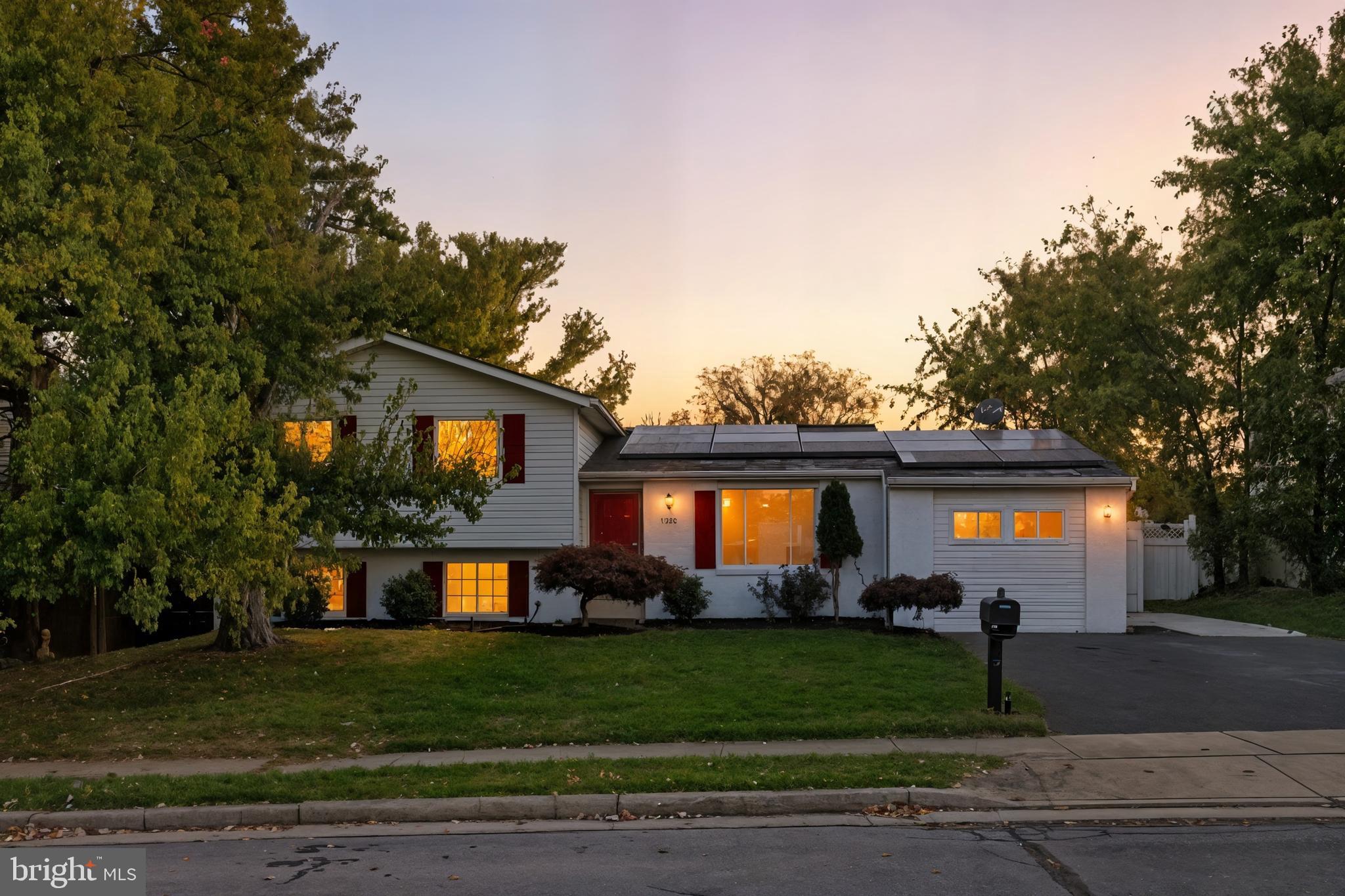 1816 ROCKY GLEN DRIVE