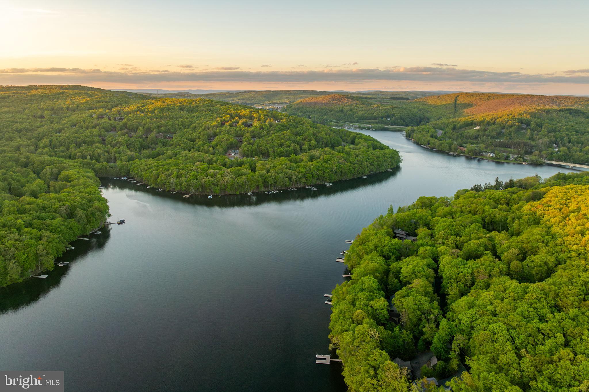 422 MOUNTAINTOP ROAD