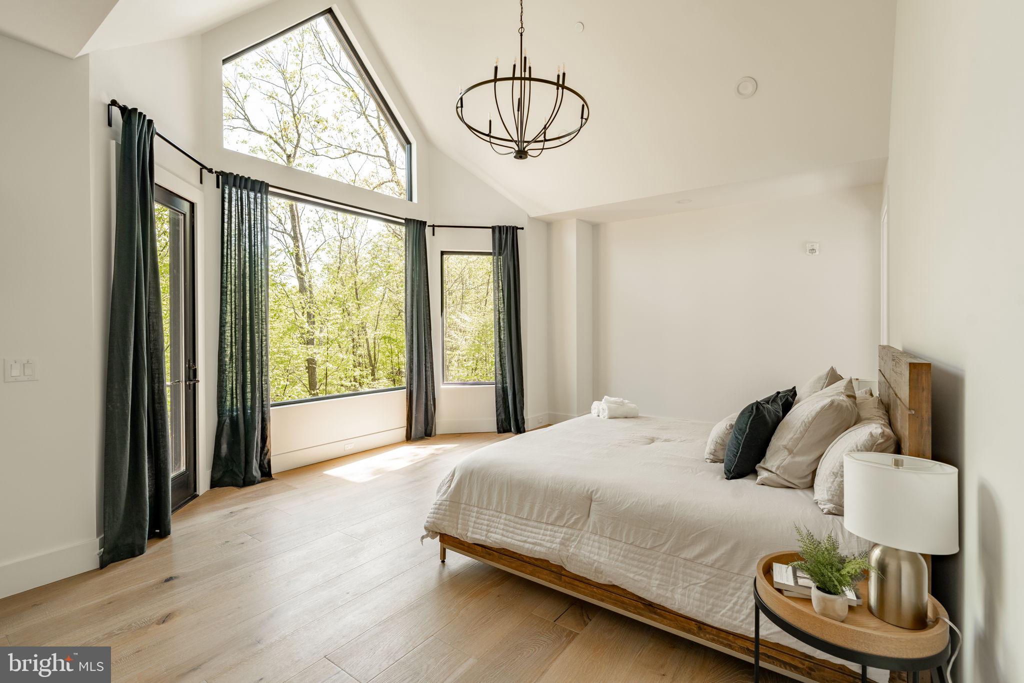 422 MOUNTAINTOP ROAD