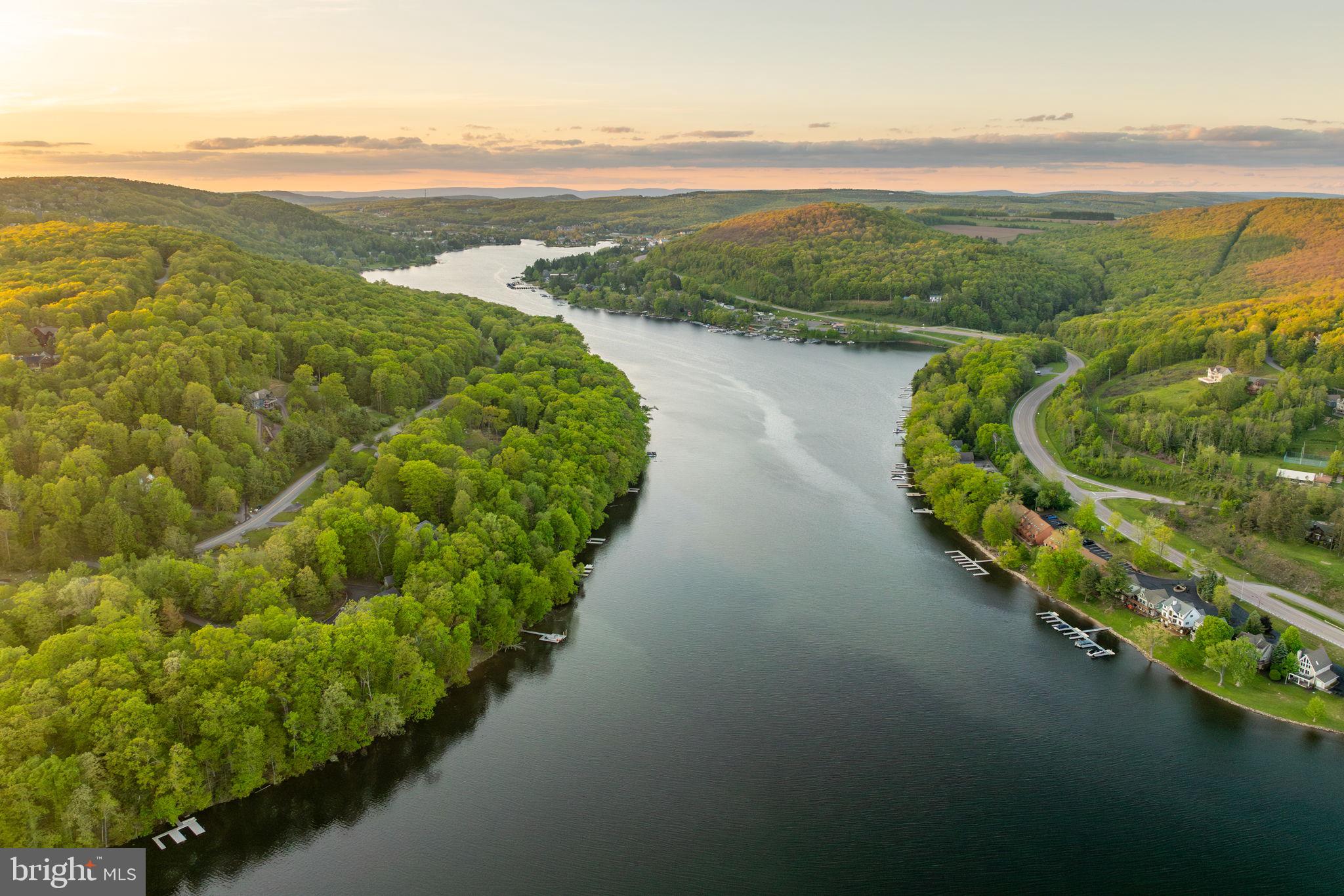 422 MOUNTAINTOP ROAD