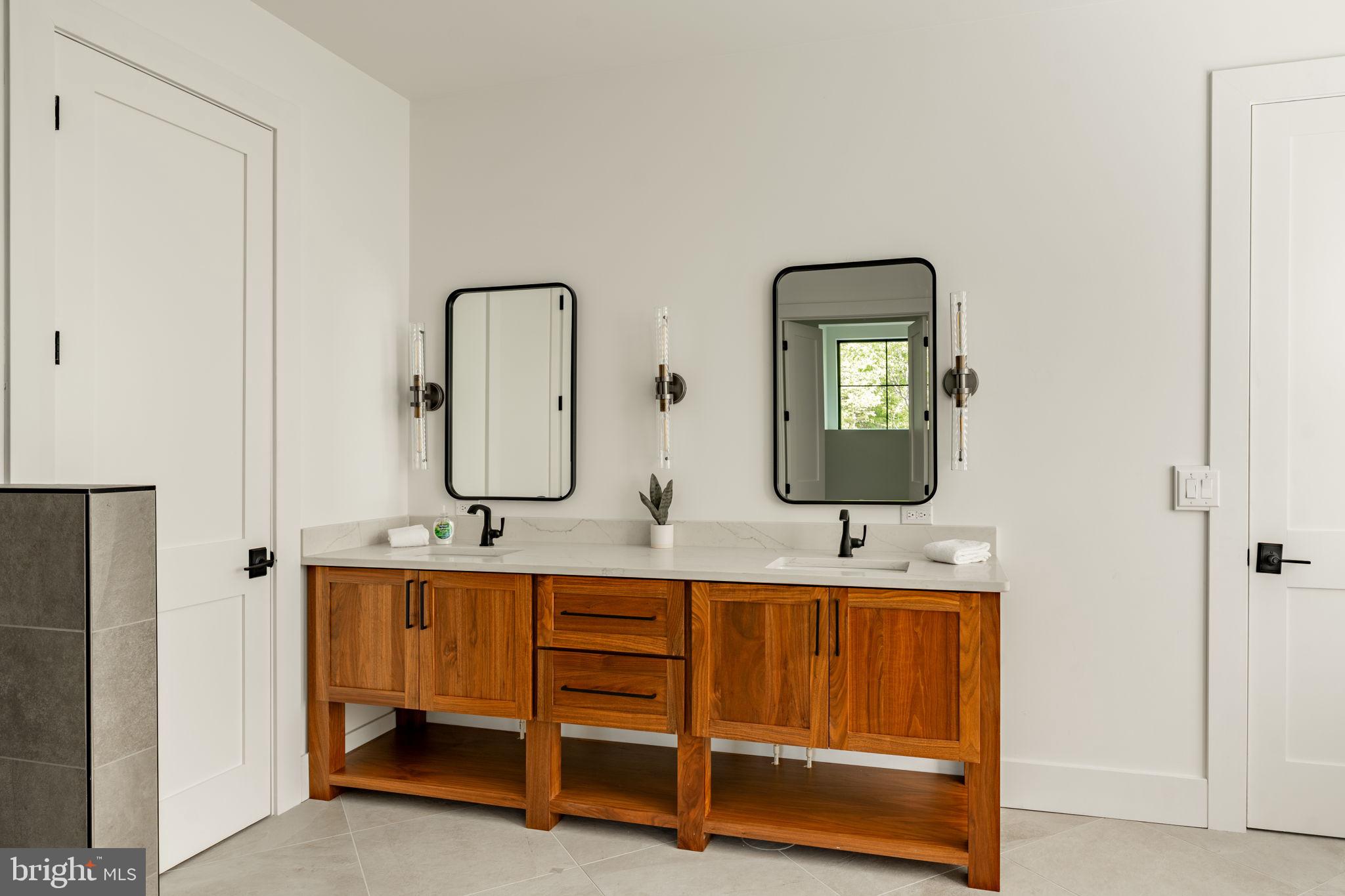 422 MOUNTAINTOP ROAD