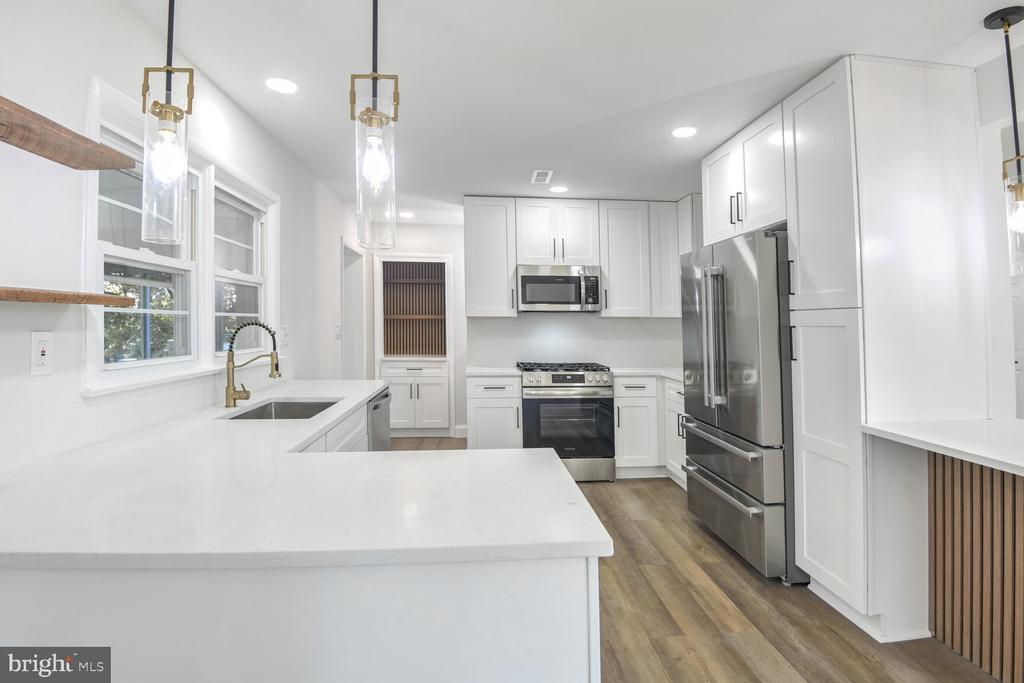 608 PRIESTFORD ROAD