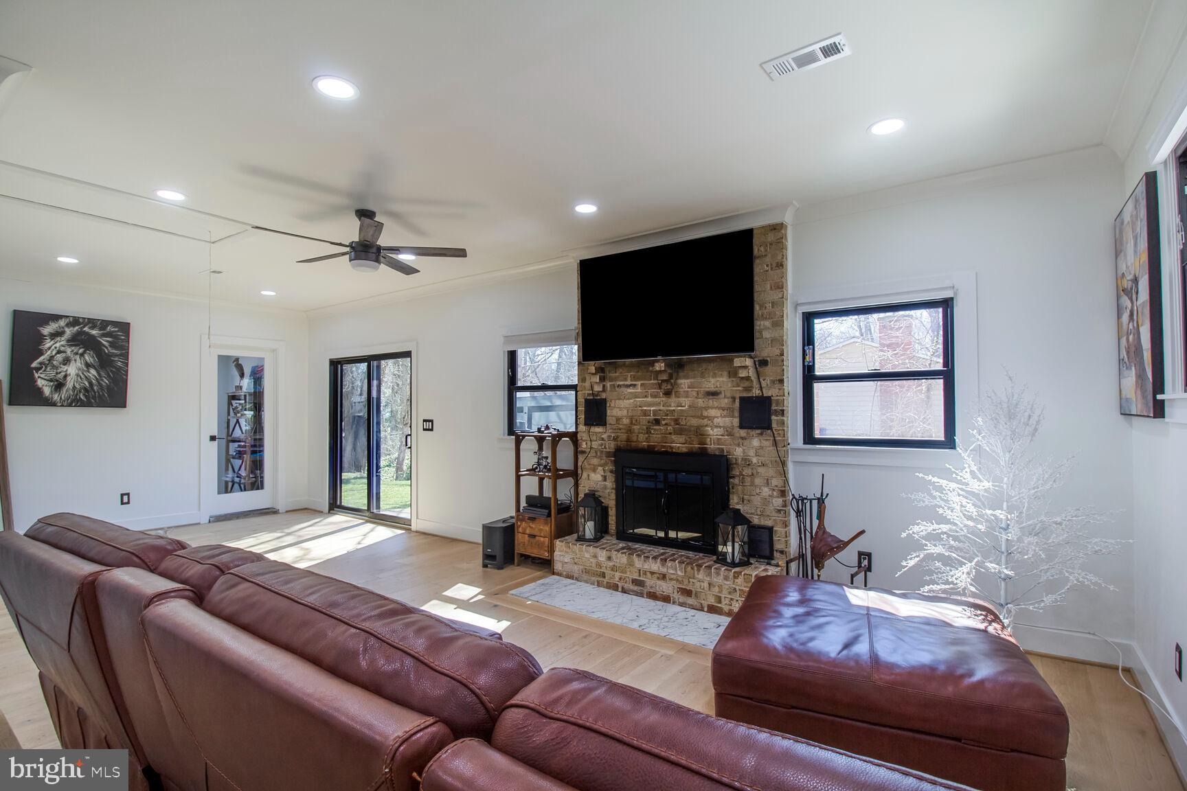 10785 W CRESTVIEW LANE