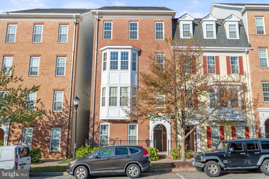 7676 MAPLE LAWN BOULEVARD 2