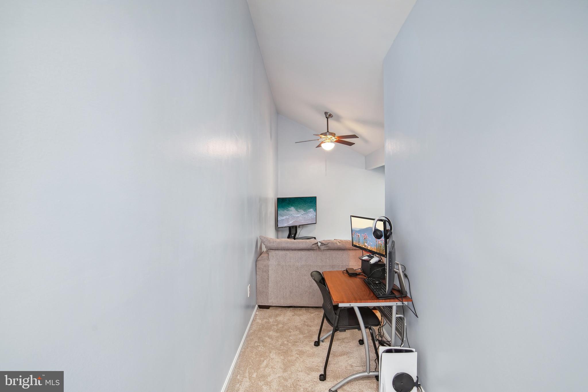 1601 CARRIAGE HOUSE TERRACE H